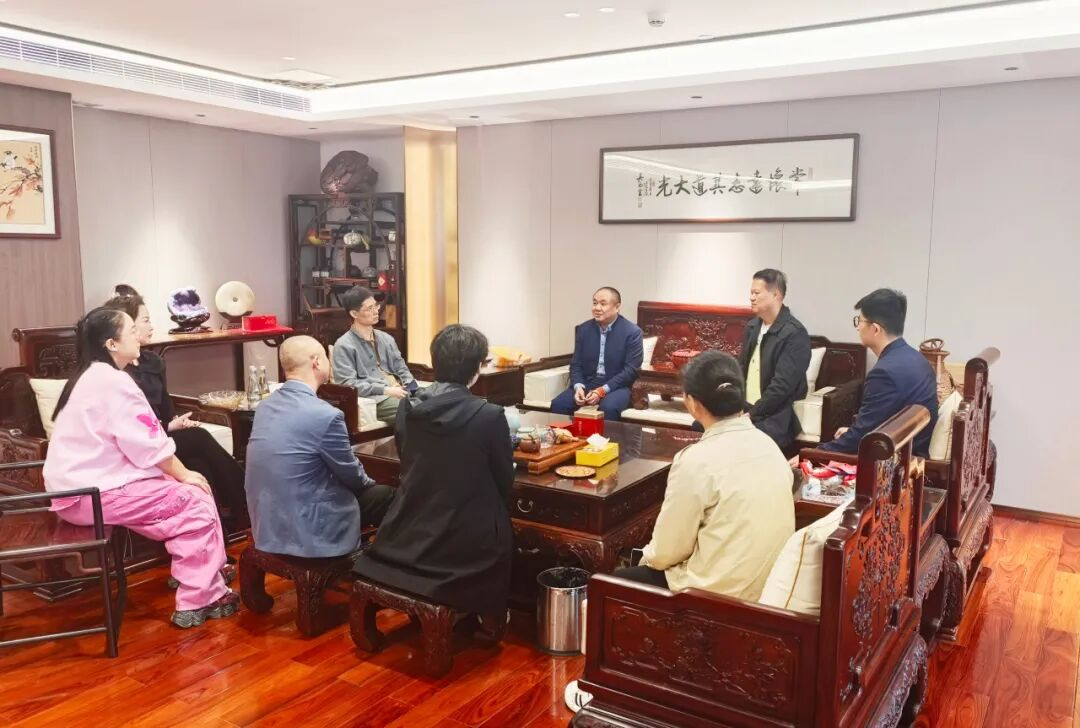 中国非公医协眼科官网信息中心赴大光制药调研座谈 中国非公医协眼科官网信息中心赴大光制药调研座谈